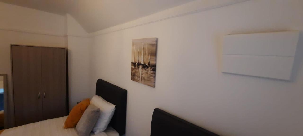 Stylish And Homey 3 Bedroom House With Free Parking & Wi-Fi Minworth المظهر الخارجي الصورة